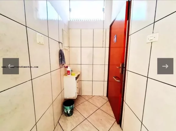 Imagem Salão Comercial para Locação em Limeira, Vila Queiroz, 2 banheiros, 3 vagas