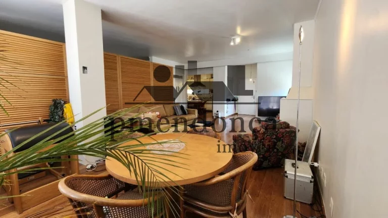 Imagem Ótimo apartamento a venda na Rua Oscar Freire com 158m², 3 quartos e 3 vagas.
