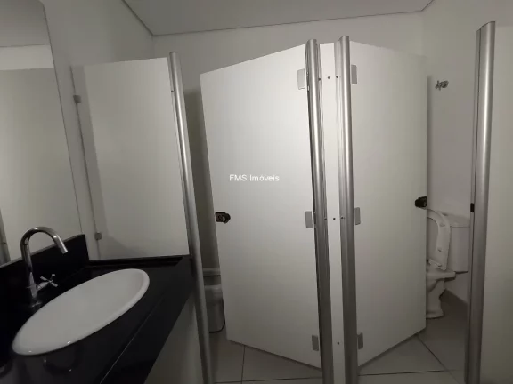 Imagem Conjunto comercial com 1.354m² para locação em Alphaville.