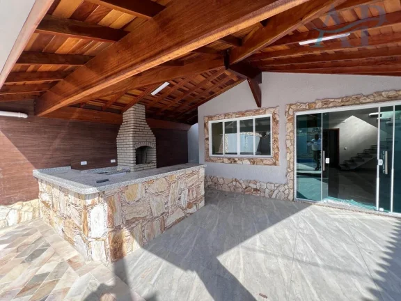 Imagem Casa em Praia Grande com 4 Dormitórios perto da Praia