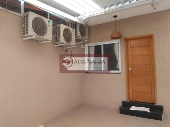 Imagem Sobrado à Venda no Jardim Santa Cruz, SP, 2 Suítes, 70m²