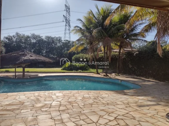 Imagem O condomínio Manege Residence é composto por 18 lotes. 

O aluguel em questão é de um lote priva...