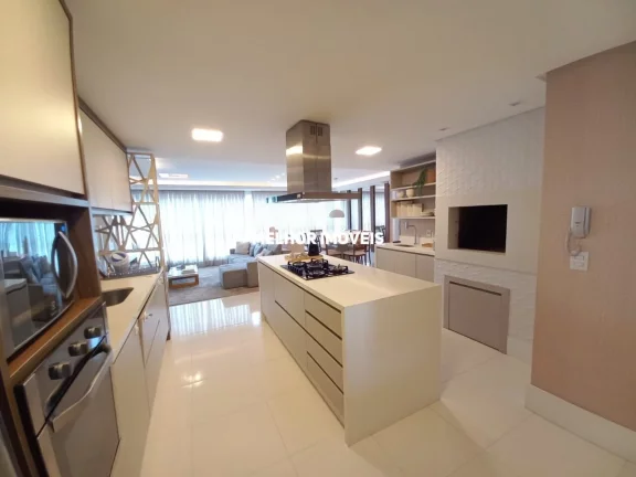 Imagem Apartamento mobiliado á venda com 3 Suítes, 2 vagas de garagem localizado em Balneário Camboriú