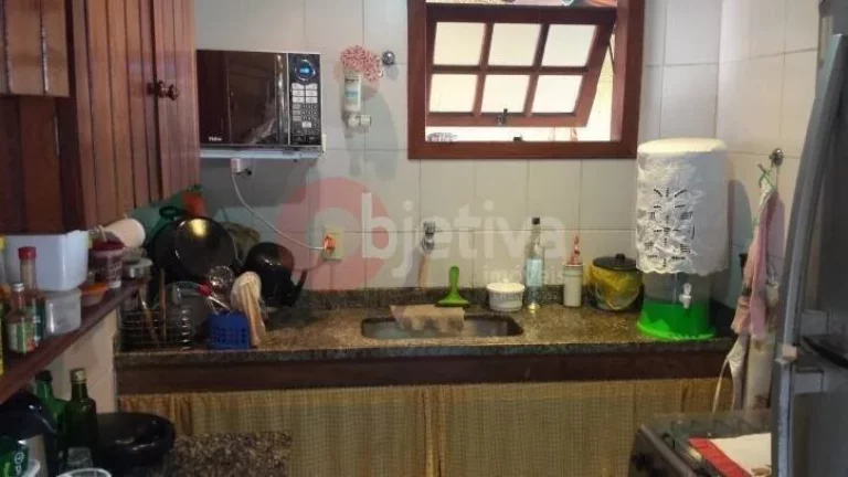 Imagem Casa com 3 dormitórios à venda, 300 m² por R$ 450.000,00 - Guriri - Cabo Frio/RJ