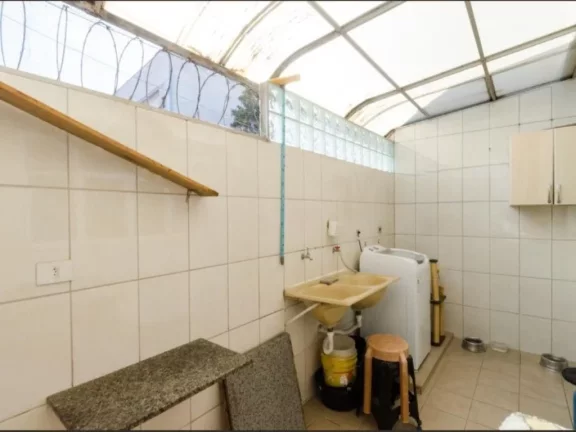 Imagem Sobrado à venda em São Bernardo do Campo-SP, bairro Planalto: 3 quartos, 3 banheiros, 2 vagas, 197m². Imperdível!