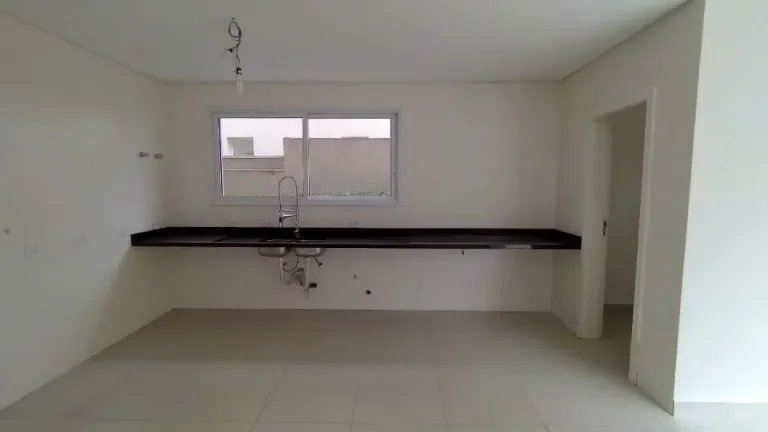 Imagem Casa Alphaville - 470 M², 4 Dorms, 4 Suítes, 2 Salas, 6 Vagas, Aquecimento Solar, Piscina, Terraço, Despensa, Área Gourmet, Depósito, Escritório.