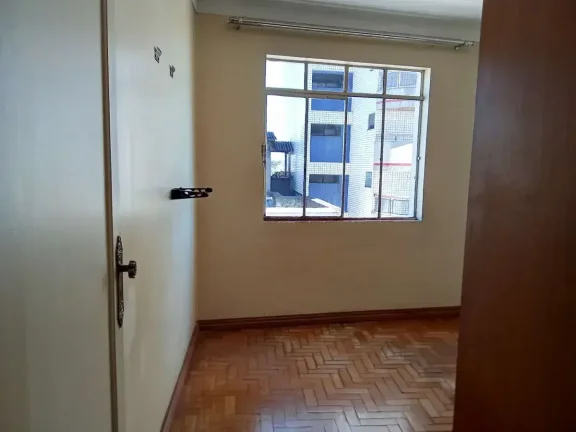 Imagem Apartamento para alugar em Barbacena, Centro, com 4 quartos