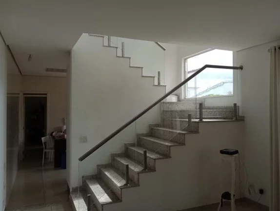 Imagem Sobrado com 3 dormitórios à venda, 180 m² por R$ 1.200.000,00 - Centro - Poá/SP