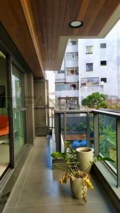 Imagem Apartamento de luxo para locação no Itaim Bibi, São Paulo-SP: 2 quartos, 2 suítes, 3 salas, 3 banheiros, 3 vagas, 100m².