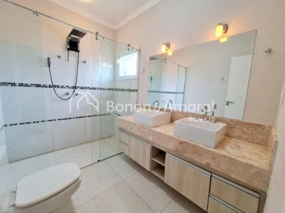 Imagem Casa à venda no condomínio Swiss Park. 3 quartos e 3 suítes, 220m²