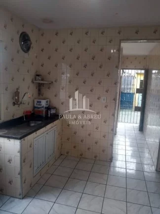 Imagem São 4 Casas (A principal é térrea) em 450m², Ótimo para Locação, são 6, 3, 2 ,2 Cômodos, Escritura no Jardim Zaíra 3, Mauá-SP
