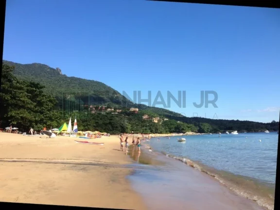 Imagem Excelente Casa de Alto Padrão Mobiliada Com Vista Mar Em Condomínio com área de lazer completa - Praia do Curral. 4 quartos, Sendo 4 suítes; Sala de