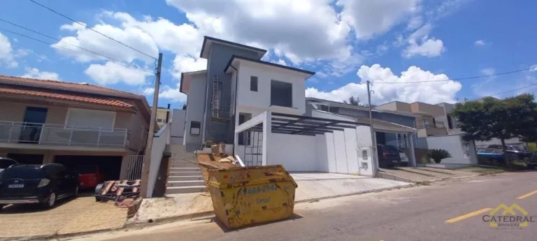 Imagem Casa à venda com 3 quartos, sendo uma suíte no Chacur, em Várzea Paulista - SP.