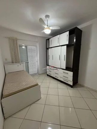 Imagem Apartamento à venda, 110 m² por R$ 590.000,00 - Vila Guilhermina - Praia Grande/SP