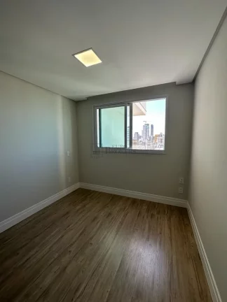 Imagem Apartamento Quadra Mar com 3 suítes à venda no Centro de Balneário Camboriú/SC