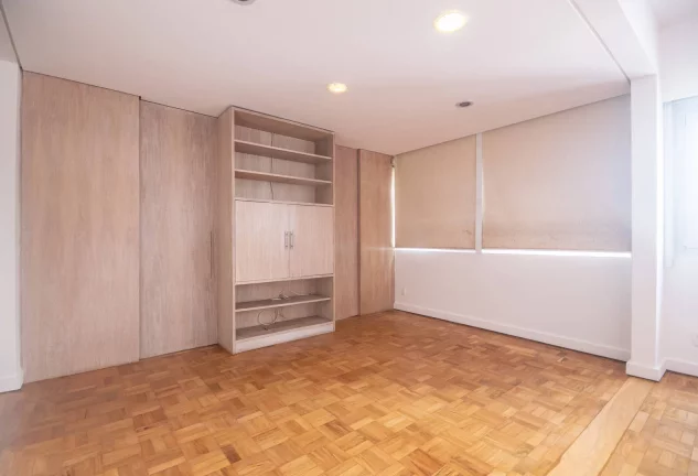 Imagem Apartamento em Jardim Paulista - Edifício Paulistano 180m²