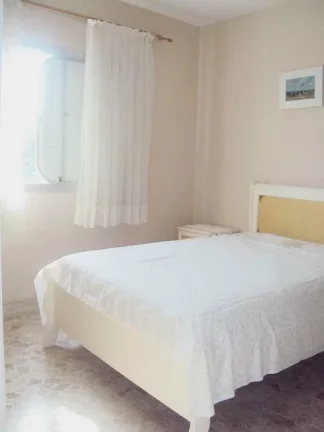 Imagem Ótima Cobertura PenthHouse na Praia de Pitangueiras,Amplo Terraço,2 Garagens,Lazer com Churrasqueira,Local Nobre,200 M² Úteis!!!