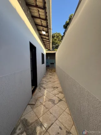 Imagem Casa à Venda no Jardim Panorâmico – 3 Quartos, R$450 mil