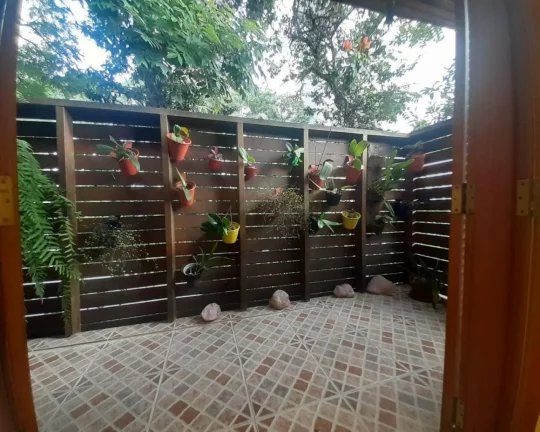 Imagem sobrado em Rua tranquila sem saída