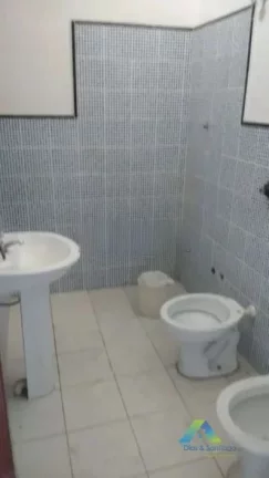 Imagem Loja Ponto Comercial para locação com 3 salas e 3 banheiros em Vila das Mercês/SP!!