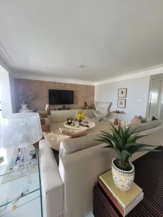 Imagem A 5ª Avenida Imóveis selecionou esse lindo Apartamento, no Morro do Gatto c/ 199,00 m², 4 suítes modificado p/ uma planta de 3 suítes c/ gabinete