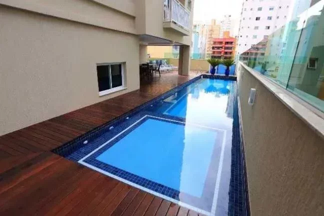 Imagem Apartamento com 3 suítes e 2 vagas de garagem em Meia Praia - Itapema/SC