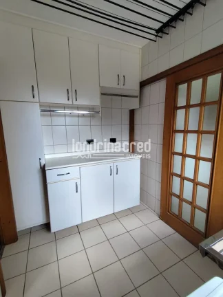 Imagem Apartamento à Venda no Condomínio Four Seasons Residence com 3 Dormitórios, 1 Suíte e 2 Vagas de Garagem