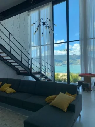 Imagem Sobrado com 5 dormitórios à venda, 529 m² por R$ 4.500.000,00 - Cigarras - São Sebastião/SP