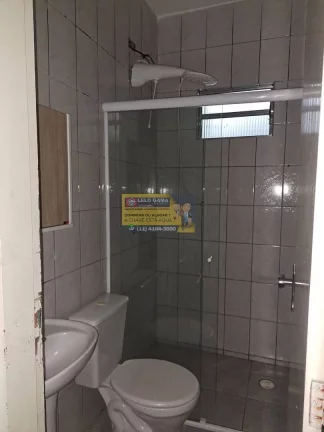 Imagem Casa com 1 Quarto para Alugar, 42 m² em Centro - Carapicuíba