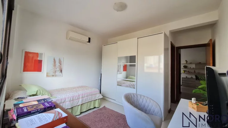 Imagem Apartamento Semi Mobiliado com 2 Dormitórios, Suíte, Churrasqueira e Garagem