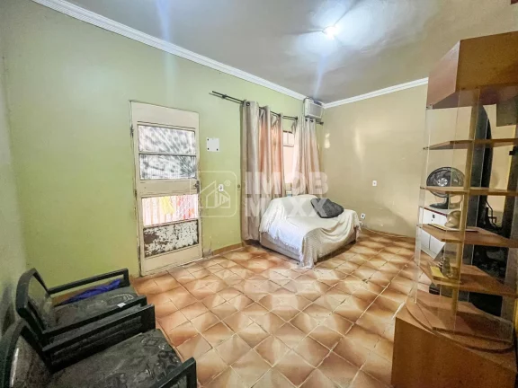 Imagem Casa à Venda Quadra 6 Sobradinho DF 6 Quartos 3 Banheiros 4 Vagas Duas Casas no Imóvel com Entradas Independentes Sobradinho Brasília