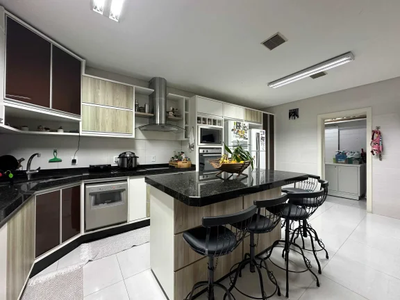 Imagem Casa em condomínio fechado com 3 dormitórios sendo 1 suíte e 2 vagas de garagem em Itajaí