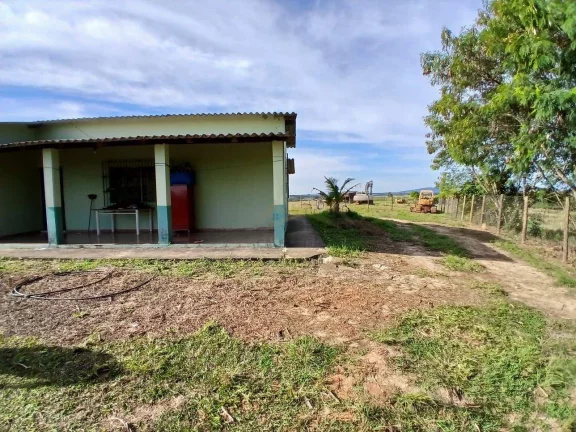 Imagem Sítio com 2 dormitórios à venda, 36000 m² por R$ 530.000,00 - Congonhal - Tatuí/SP
