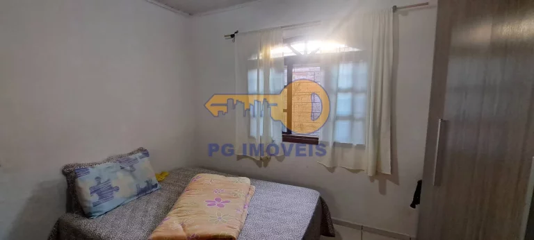 Imagem CASA COM 3 DORMITÓRIOS A 300M DO MAR