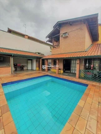 Imagem Sobrado com 4 dormitórios à venda, 452 m² por R$ 1.300.000,00 - Nova Piracicaba - Piracicaba/SP