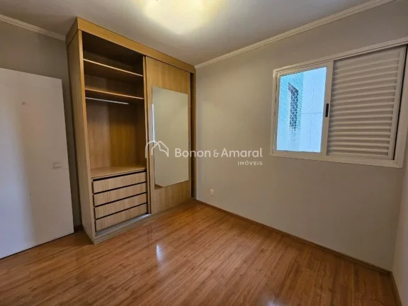 Imagem Apartamento com 94m² de área útil, em excelente localização e rua tranquila no bairro mais dese...