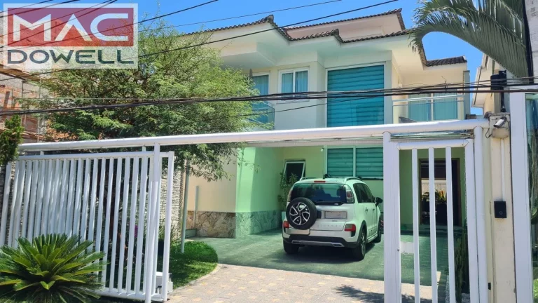 Casa Duplex de 300 m² com 3 suítes a venda - Camboinhas - Niterói/RJ