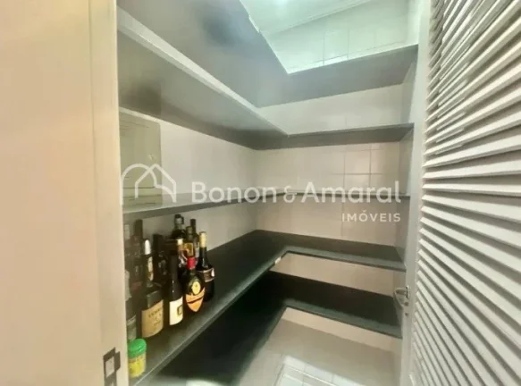Imagem Casa à venda com 4 suítes, 392 m² no San Conrado