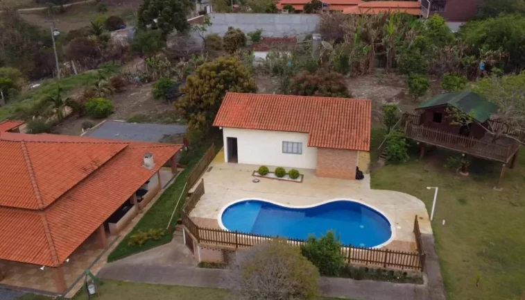 Imagem CHÁCARA COM PISCINA LOCALIZADA NA CANANEIA - PILAR DO SUL - SP