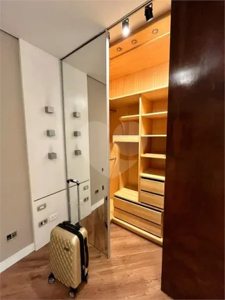 Imagem Apartamento à venda com 2 quartos, sendo 1 suíte, no condomínio London Park, São Paulo - SP