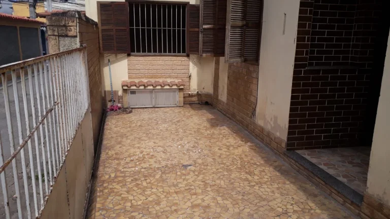 Imagem Casa com 4 dormitórios à venda, 243 m² por R$ 380.000,00 - Barreto - Niterói/RJ