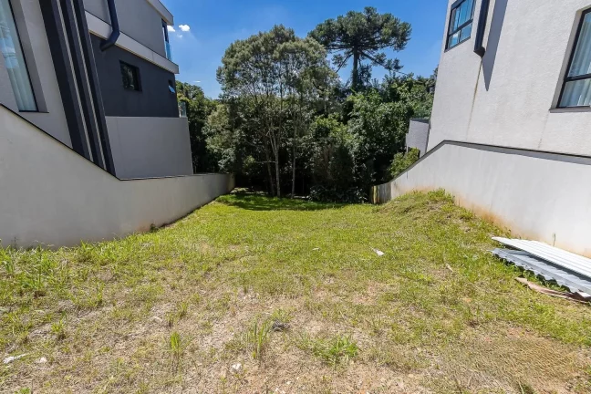 Imagem Terreno Exclusivo Condomínio Pine Hill: Ideal para seu Projeto dos Sonhos