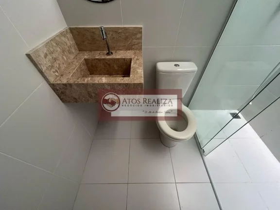 Imagem Sobrado à Venda no Jardim Ubirajara, Região de Interlagos SP, 2 Suítes, Lavabo, 2 vagas de Garagem, 70m²