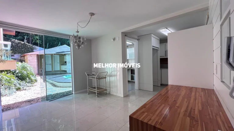 Imagem Casa a venda no Condomínio Ariribá em Balneário Camboriú