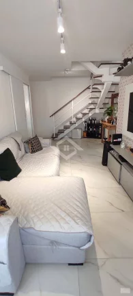 Imagem Cobertura de 3 quartos com 198 m² em condomínio no Recreio dos Bandeirantes