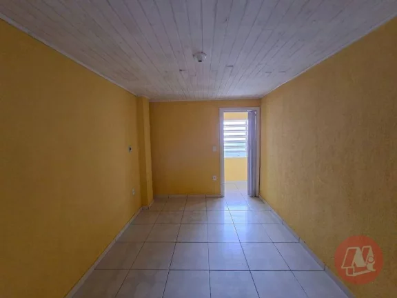 Imagem Casa com 3 dormitórios para alugar, 56 m² por R$ 1.916,00/mês - Medianeira - Porto Alegre/RS