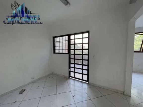 Imagem Loja muito ampla, com 3 pavimentos e vários cômodos e acessos independentes!
Com 320,00 m², andar...