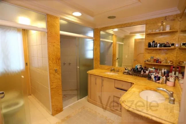 Imagem Apartamento com Terraço para Venda em Balneário Camboriú / SC no bairro Centro