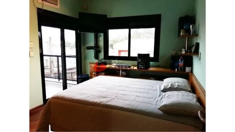 Imagem Sobrado à venda 3 Quartos, 3 Suites, 6 Vagas, 600M², Cerâmica, São Caetano do Sul - SP