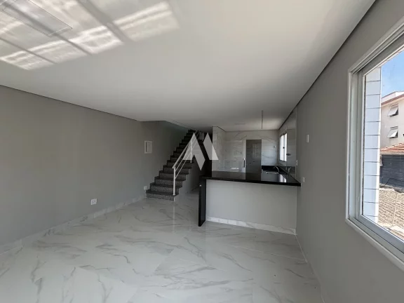 Imagem Casa Sobreposta com 3 dormitórios e 3 suítes com piscina - Boqueirão / Santos